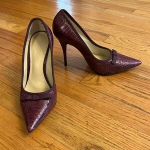 Elizabeth & James Pumps